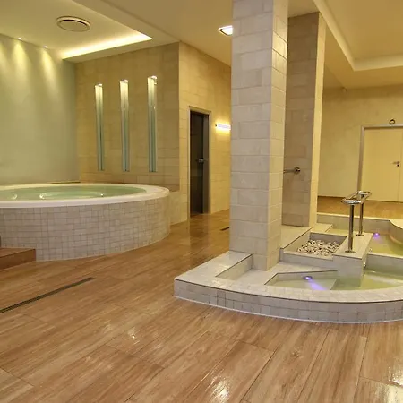 酒店 Royal Golf 4*